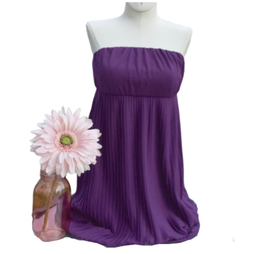NWOT super cute strapless Limited dress
